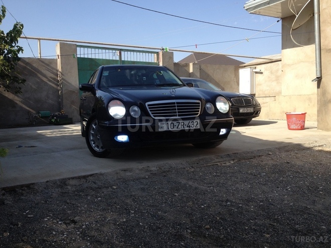 Mercedes E 240 2001, 177 km - 2.4 l - Bakı