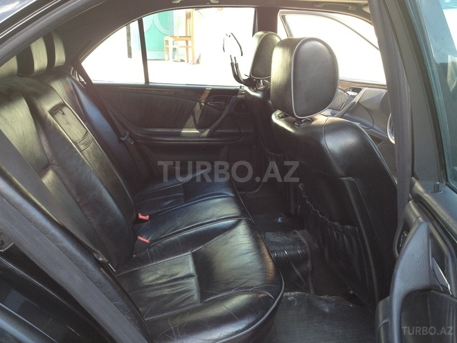 Mercedes E 240 2001, 177 km - 2.4 l - Bakı