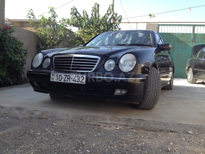 Mercedes E 240 2001, 177 km - 2.4 l - Bakı