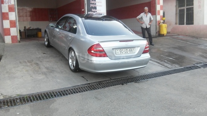 Mercedes E 240 2002, 250,000 km - 2.6 l - Bakı