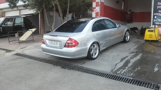 Mercedes E 240 2002, 250,000 km - 2.6 l - Bakı