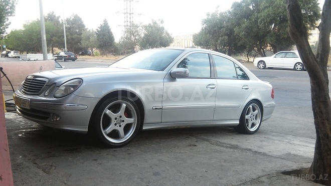 Mercedes E 240 2002, 250,000 km - 2.6 l - Bakı