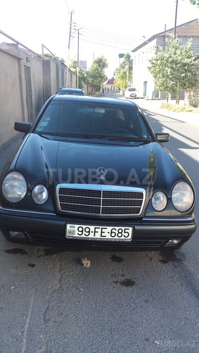 Mercedes E 230 1997, 179,000 km - 2.3 л - Bakı