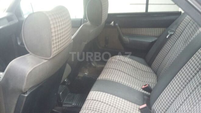 Mercedes 190 1992, 345,000 km - 2.0 l - Sumqayıt