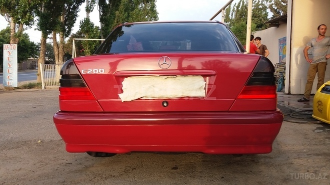 Mercedes C 200 1997, 230,000 km - 2.0 l - Bakı