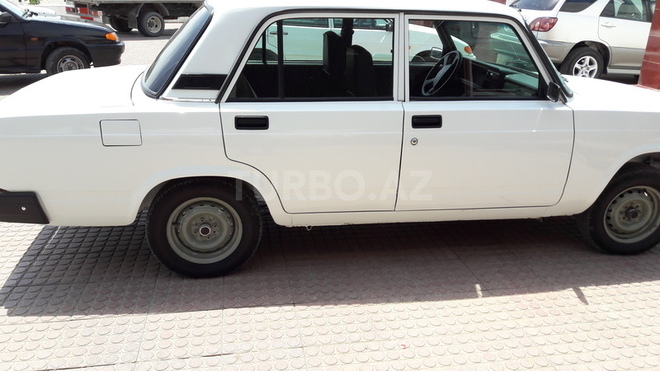 LADA (VAZ) 2107 2007, 121,000 km - 1.6 л - Salyan
