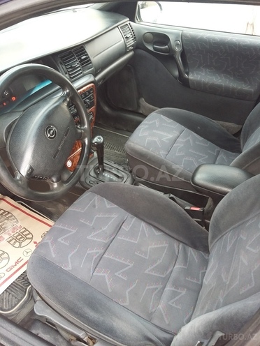 Opel Vectra 1996, 288,000 km - 2.0 l - Sumqayıt