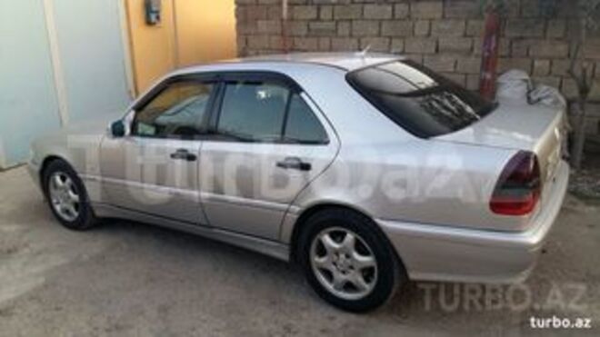 Mercedes C 240 1999, 197,000 km - 2.4 л - Bakı