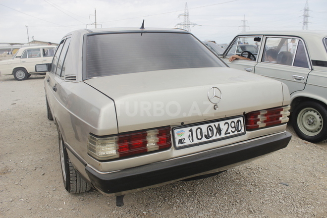 Mercedes 190 1986, 222,222 km - 1.8 l - Bakı