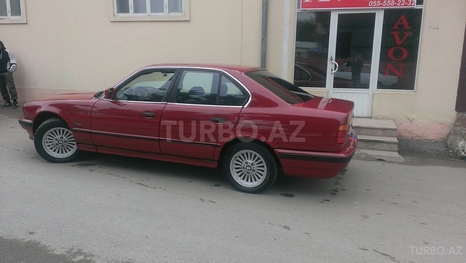 BMW 525 1991, 275,368 km - 2.5 l - Qusar