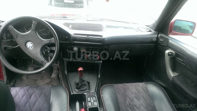 BMW 525 1991, 275,368 km - 2.5 l - Qusar