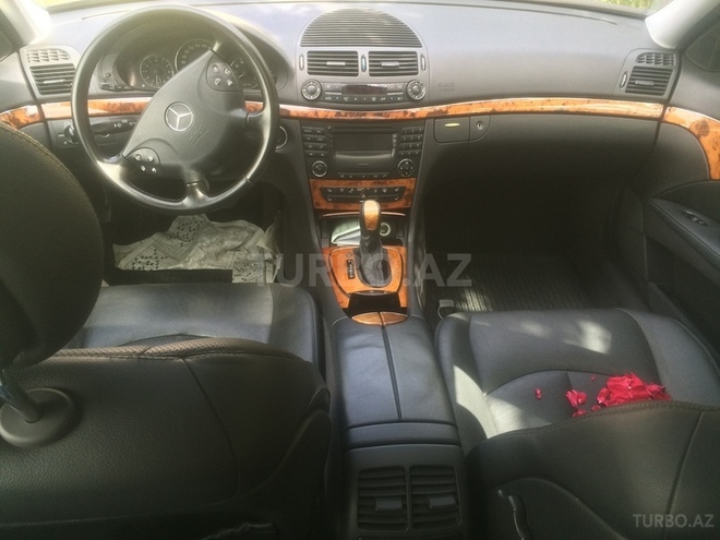 Mercedes E 320 2002, 190,000 km - 3.2 l - Bakı
