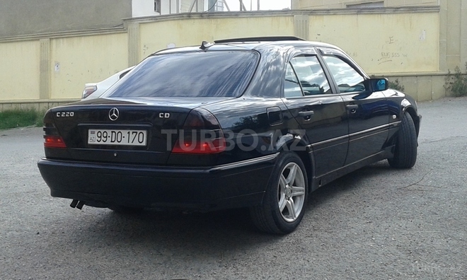 Mercedes C 220 1999, 250,000 km - 2.2 l - Bakı