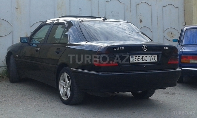 Mercedes C 220 1999, 250,000 km - 2.2 l - Bakı