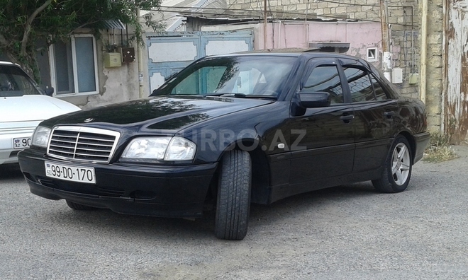 Mercedes C 220 1999, 250,000 km - 2.2 l - Bakı