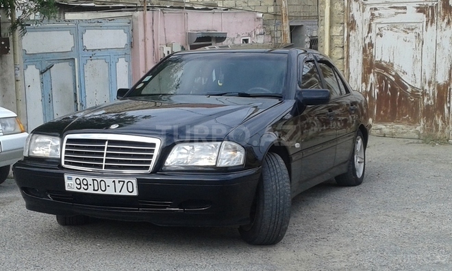Mercedes C 220 1999, 250,000 km - 2.2 l - Bakı
