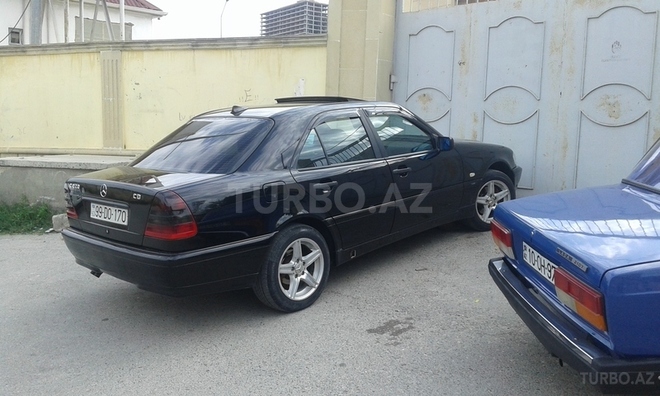 Mercedes C 220 1999, 250,000 km - 2.2 l - Bakı