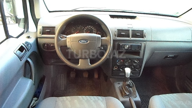 Ford Tourneo Connect 2007, 155,640 km - 1.8 l - Bakı