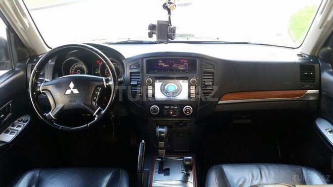 Mitsubishi Pajero 2007, 102,000 km - 3.0 l - Bakı