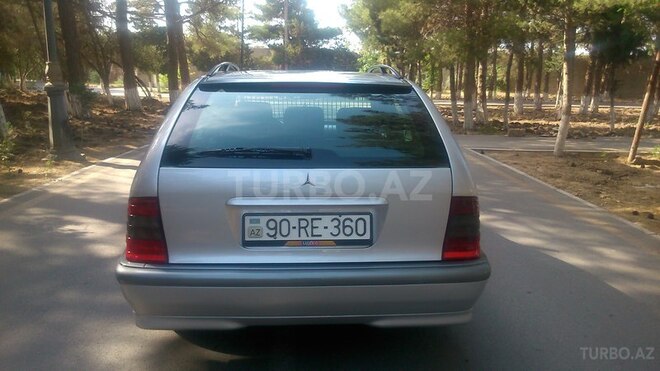 Mercedes C 200 2000, 232,000 km - 2.2 l - Sumqayıt