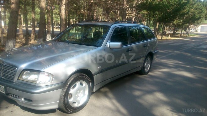 Mercedes C 200 2000, 232,000 km - 2.2 l - Sumqayıt