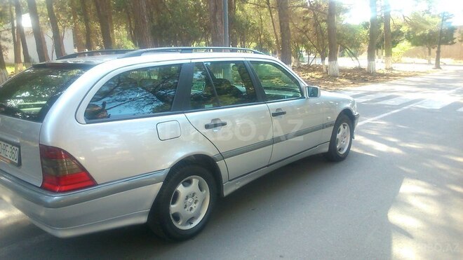 Mercedes C 200 2000, 232,000 km - 2.2 l - Sumqayıt