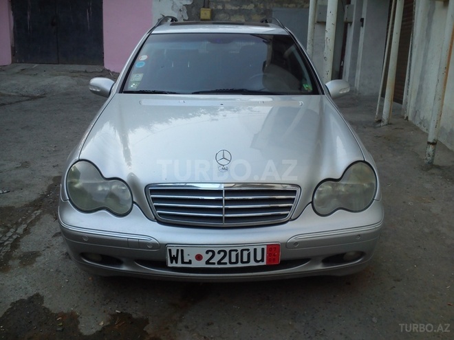 Mercedes C 270 2002, 295,000 km - 2.7 л - Bakı