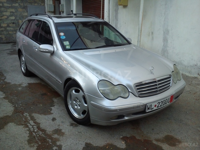 Mercedes C 270 2002, 295,000 km - 2.7 л - Bakı