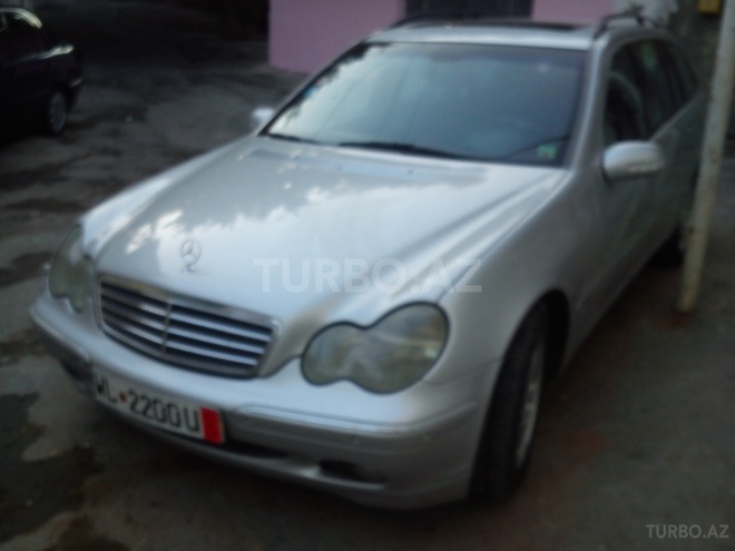 Mercedes C 270 2002, 295,000 km - 2.7 л - Bakı