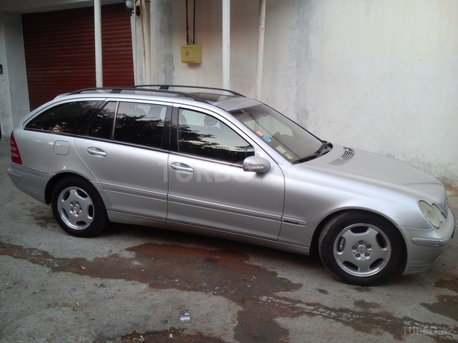 Mercedes C 270 2002, 295,000 km - 2.7 л - Bakı