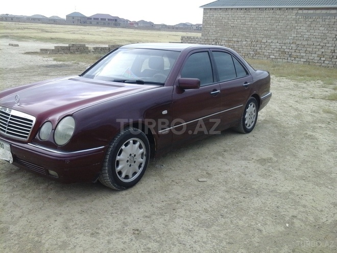 Mercedes E 230 1997, 386,000 km - 2.3 л - Bakı