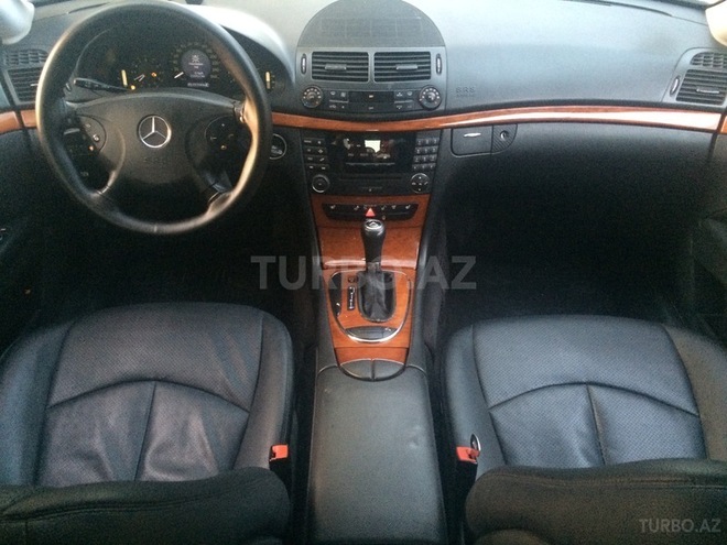 Mercedes E 220 2006, 185,041 km - 2.2 l - Bakı