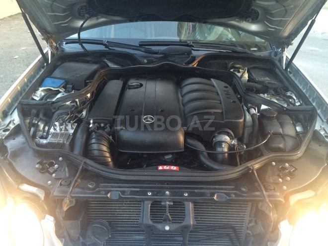 Mercedes E 220 2006, 185,041 km - 2.2 l - Bakı