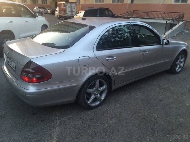 Mercedes E 220 2006, 185,041 km - 2.2 l - Bakı