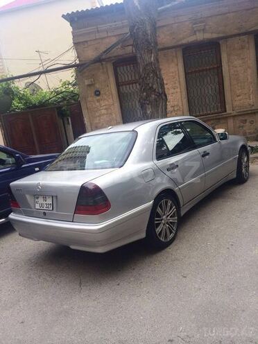 Mercedes C 280 2000, 254,000 km - 2.8 l - Bakı