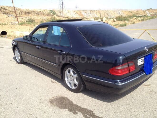 Mercedes E 240 1998, 210,000 km - 2.4 l - Bakı