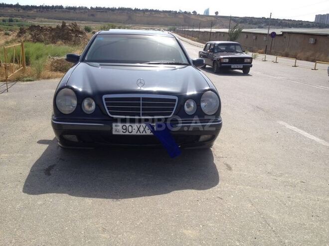 Mercedes E 240 1998, 210,000 km - 2.4 l - Bakı