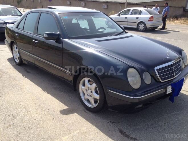 Mercedes E 240 1998, 210,000 km - 2.4 l - Bakı