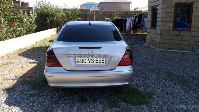 Mercedes E 220 2002, 196,945 km - 2.2 l - Sumqayıt