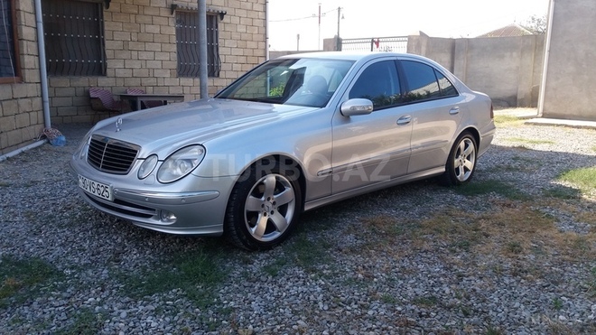 Mercedes E 220 2002, 196,945 km - 2.2 l - Sumqayıt