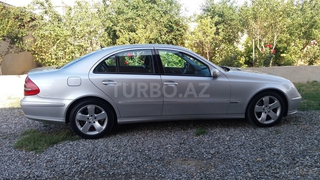 Mercedes E 220 2002, 196,945 km - 2.2 l - Sumqayıt
