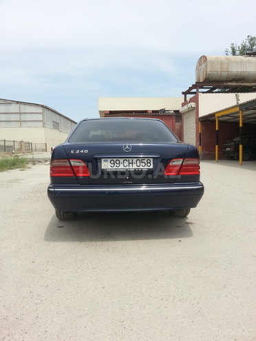Mercedes E 240 1999, 188,000 km - 2.4 l - Bakı