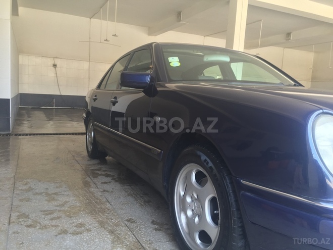 Mercedes E 240 1998, 27,800 km - 2.4 l - Gəncə