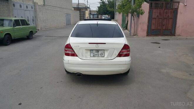 Mercedes C 250 2005, 162,000 km - 2.5 l - Bakı