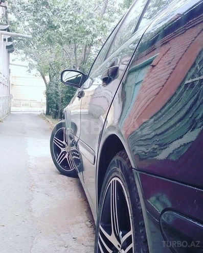 Mercedes E 220 2006, 219,000 km - 2.2 l - Gəncə