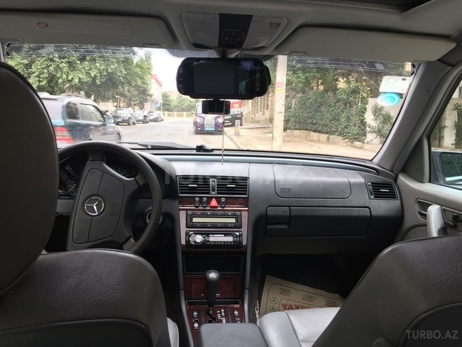 Mercedes C 200 1999, 115,000 km - 2.0 l - Bakı