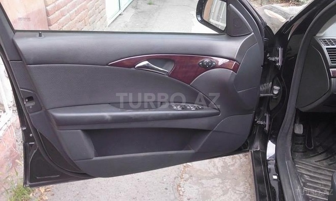 Mercedes E 220 2006, 219,000 km - 2.2 l - Gəncə