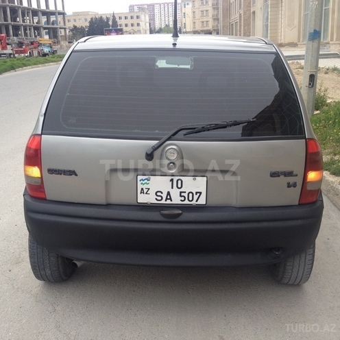 Opel Corsa 1996, 2,453,525 km - 1.4 l - Bakı