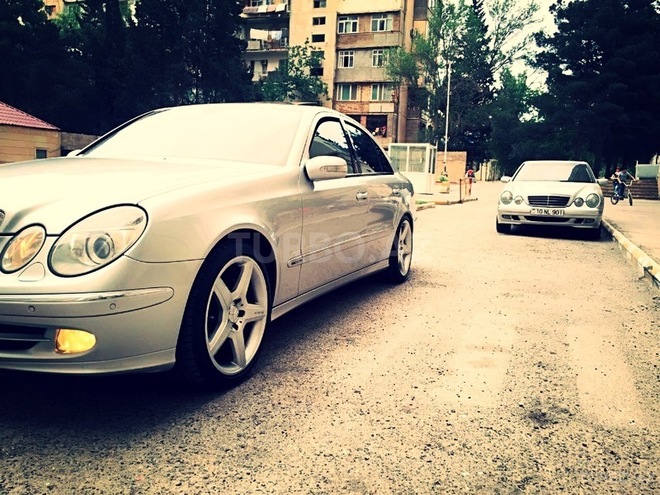 Mercedes E 270 2004, 265,000 km - 2.7 л - Bakı