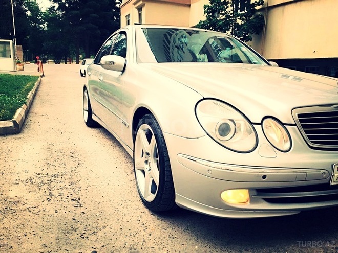 Mercedes E 270 2004, 265,000 km - 2.7 л - Bakı